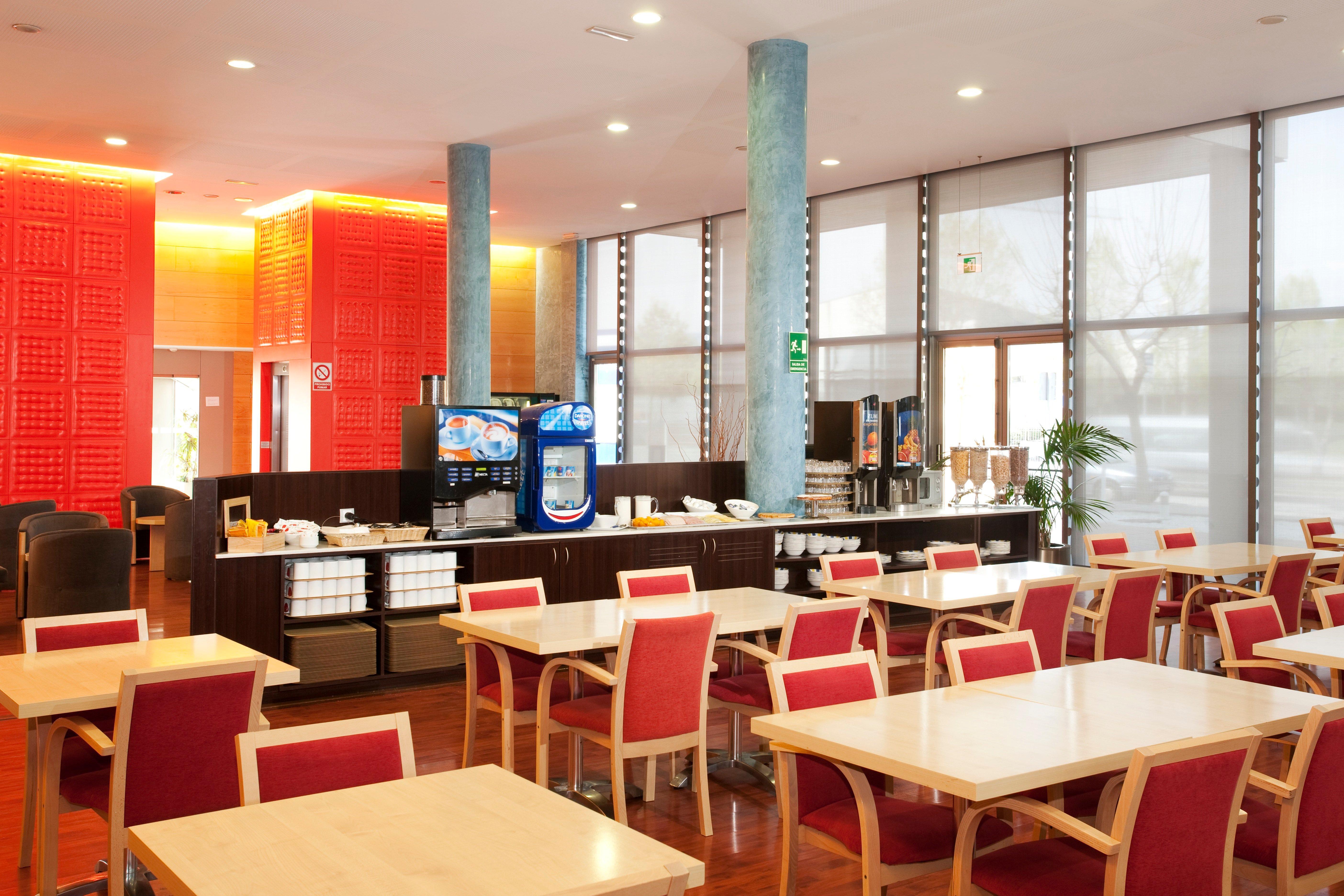 Holiday Inn Express Molins De Rei By Ihg Restaurant billede