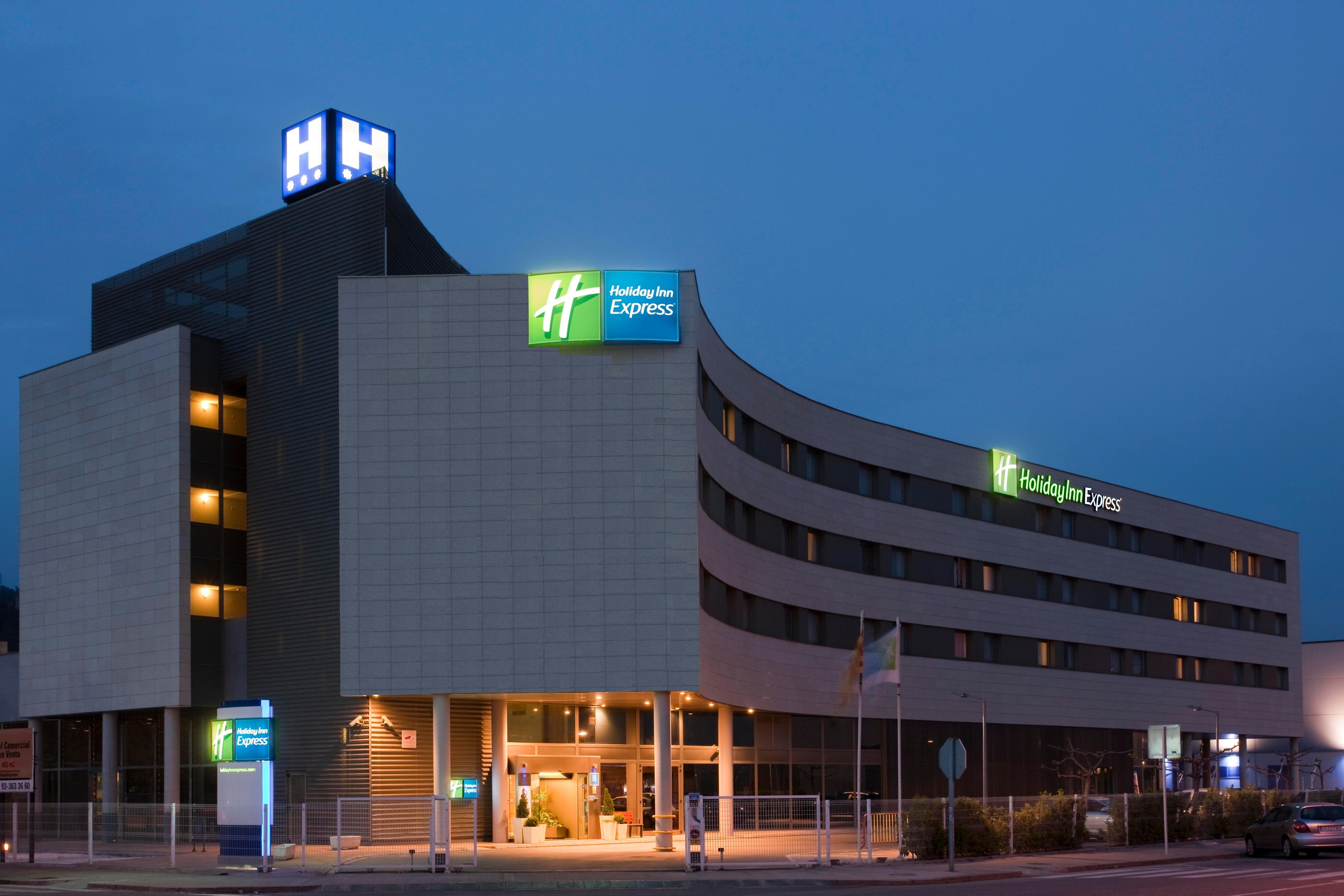 Holiday Inn Express Molins De Rei By Ihg Eksteriør billede