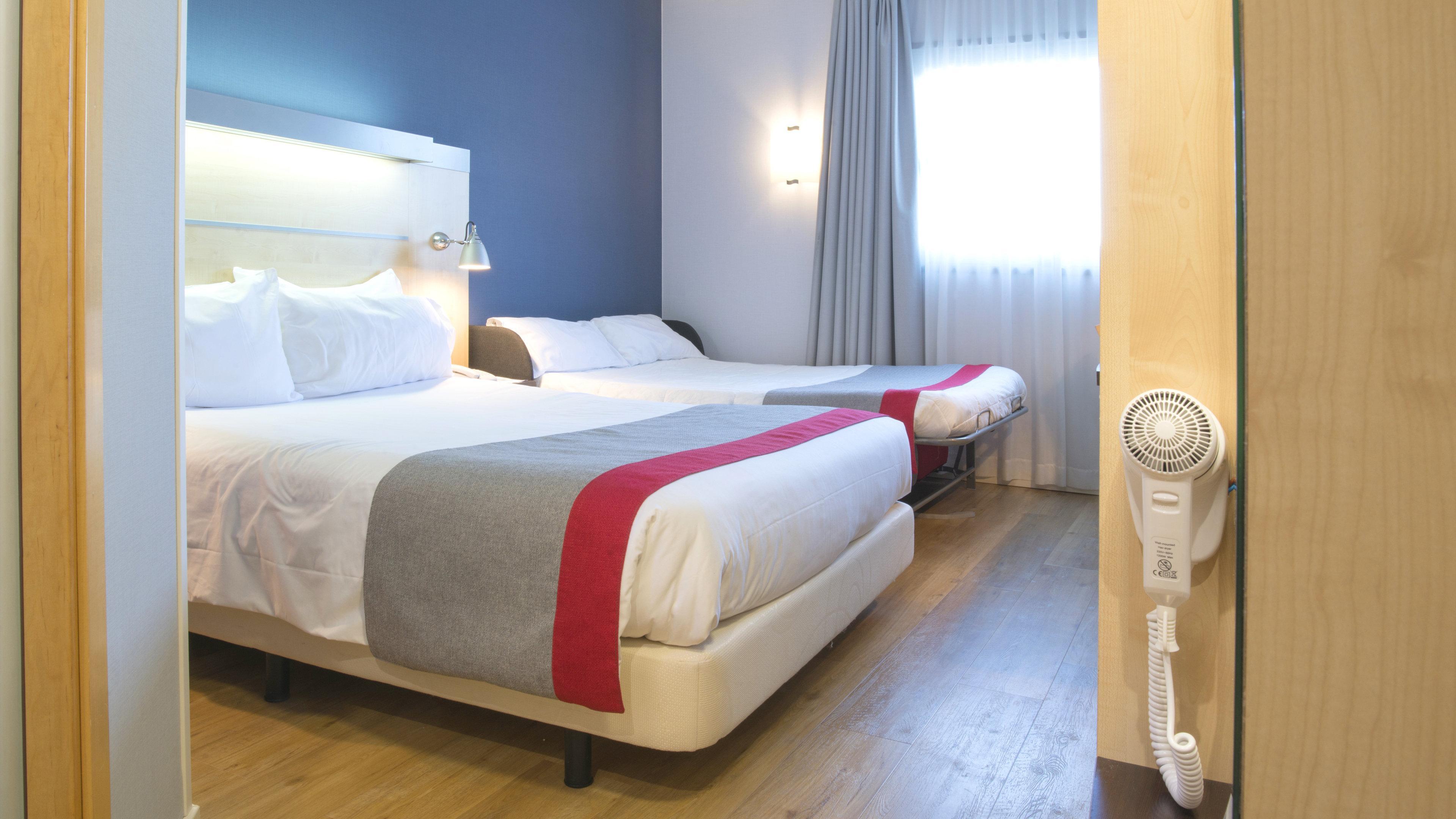 Holiday Inn Express Molins De Rei By Ihg Eksteriør billede
