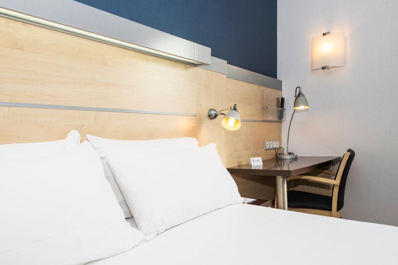 Holiday Inn Express Molins De Rei By Ihg Eksteriør billede