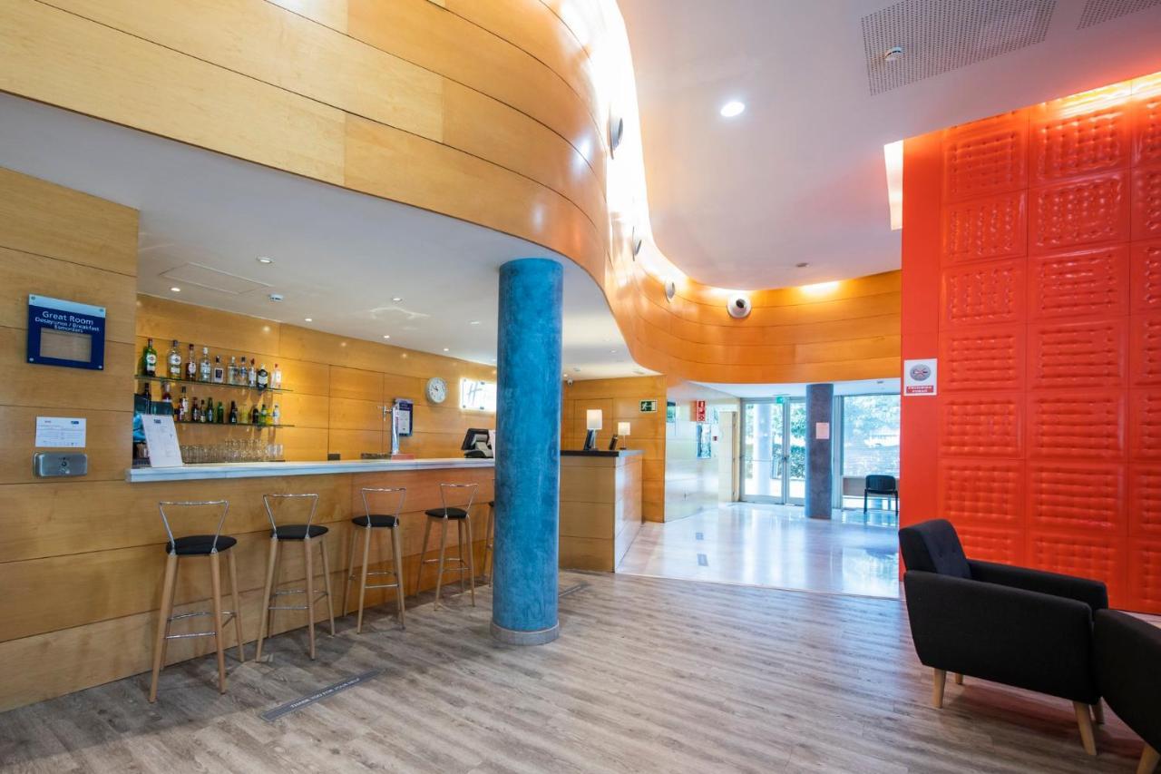 Holiday Inn Express Molins De Rei By Ihg Eksteriør billede