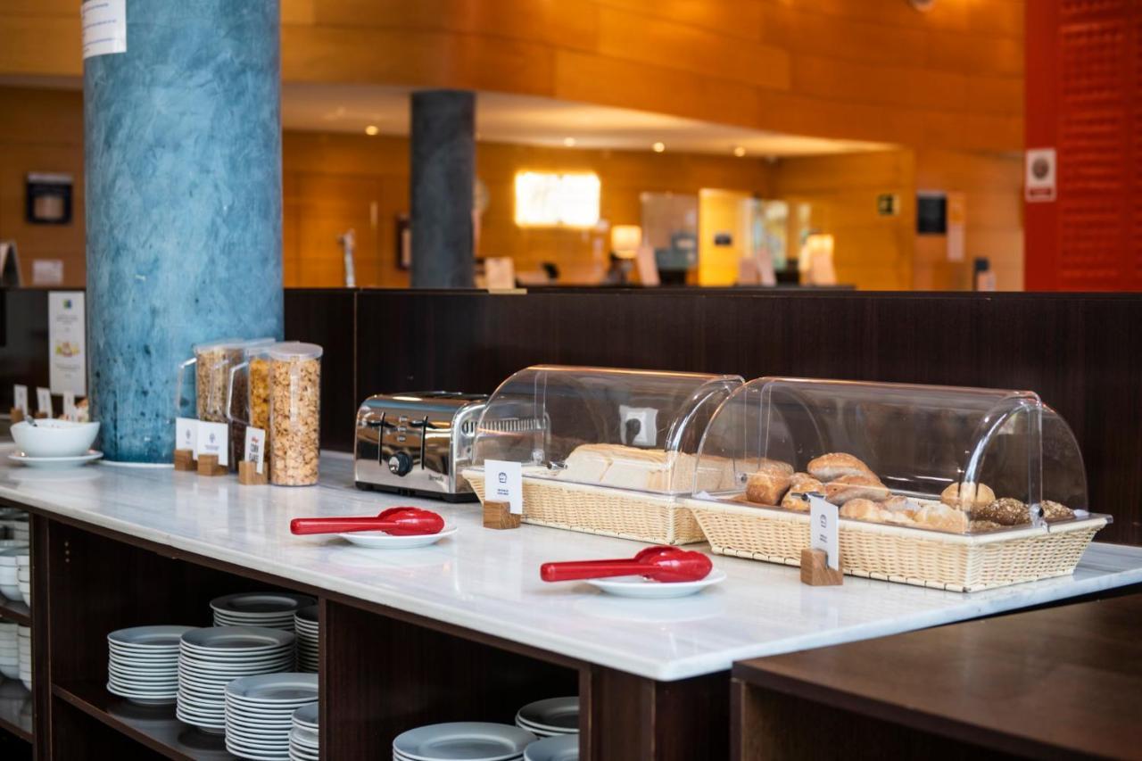 Holiday Inn Express Molins De Rei By Ihg Eksteriør billede