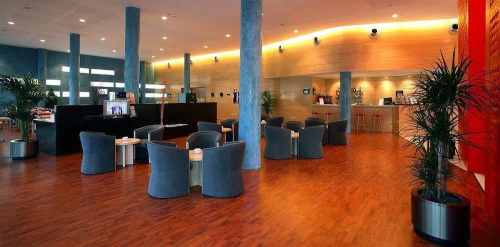 Holiday Inn Express Molins De Rei By Ihg Interiør billede